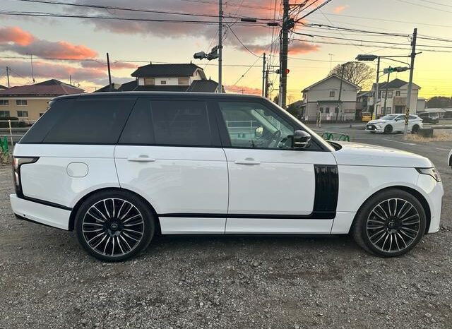 
								LAND ROVER RANGE ROVER 2019/8 full									