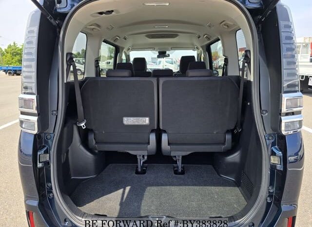
								Toyota Voxy 2020 Model full									