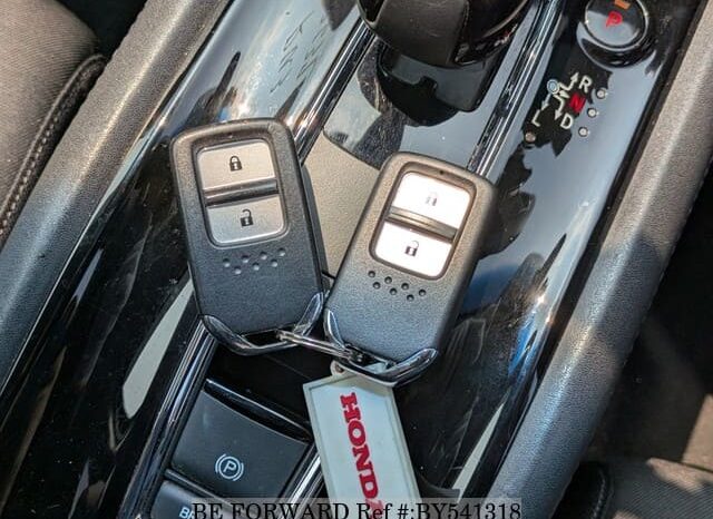 
								Honda Vezel 2019 full									