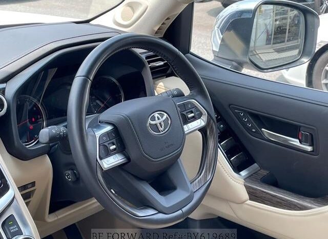 
								2023 TOYOTA LAND CRUISER full									